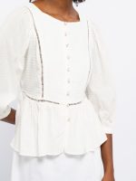 Blusa com renda - Image 4