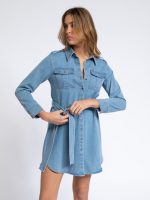 Vestido camiseiro em ganga