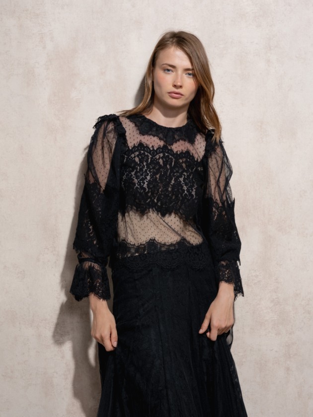 1757071311_af70a29bb59fae255d0d883010587ebd Blusa com rendas - Image 2