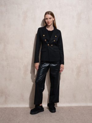 Blazer com botões dourados